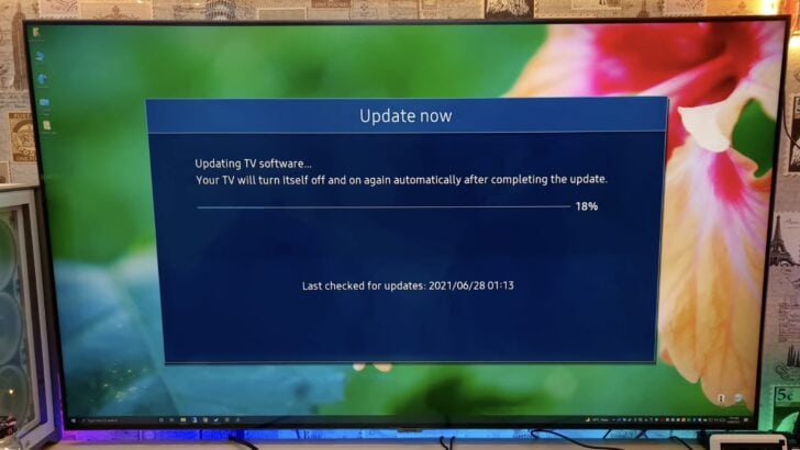 Photo of samsung tv updating software