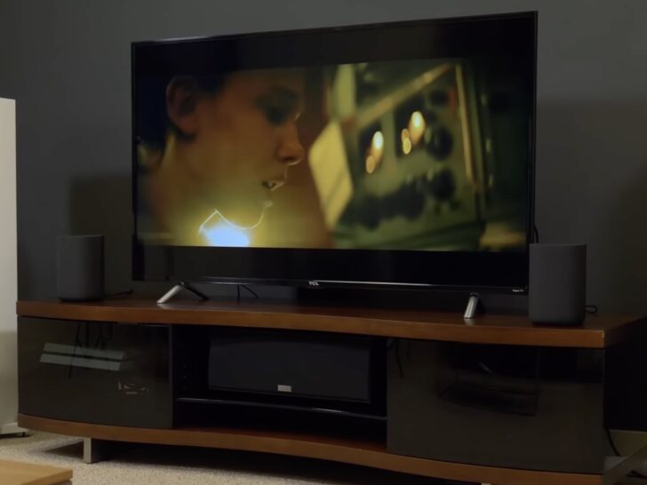 Photo of roku wireless speakers connected with tcl roku tv