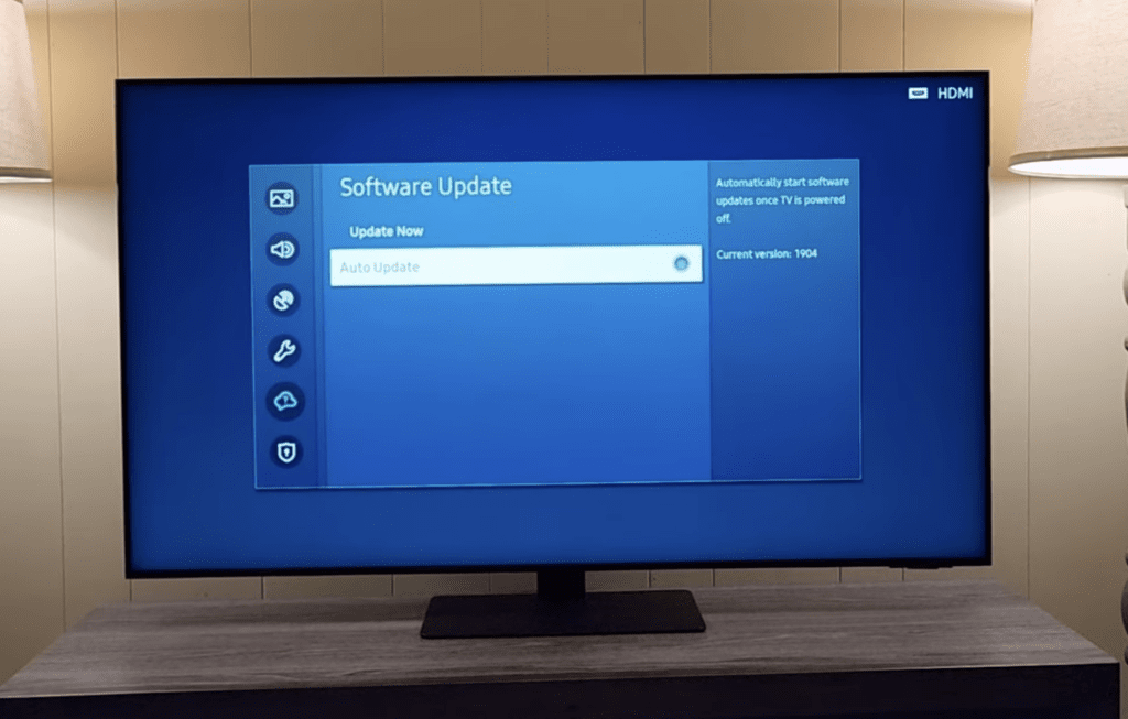 Photo of the software update settings in a Samsung TV